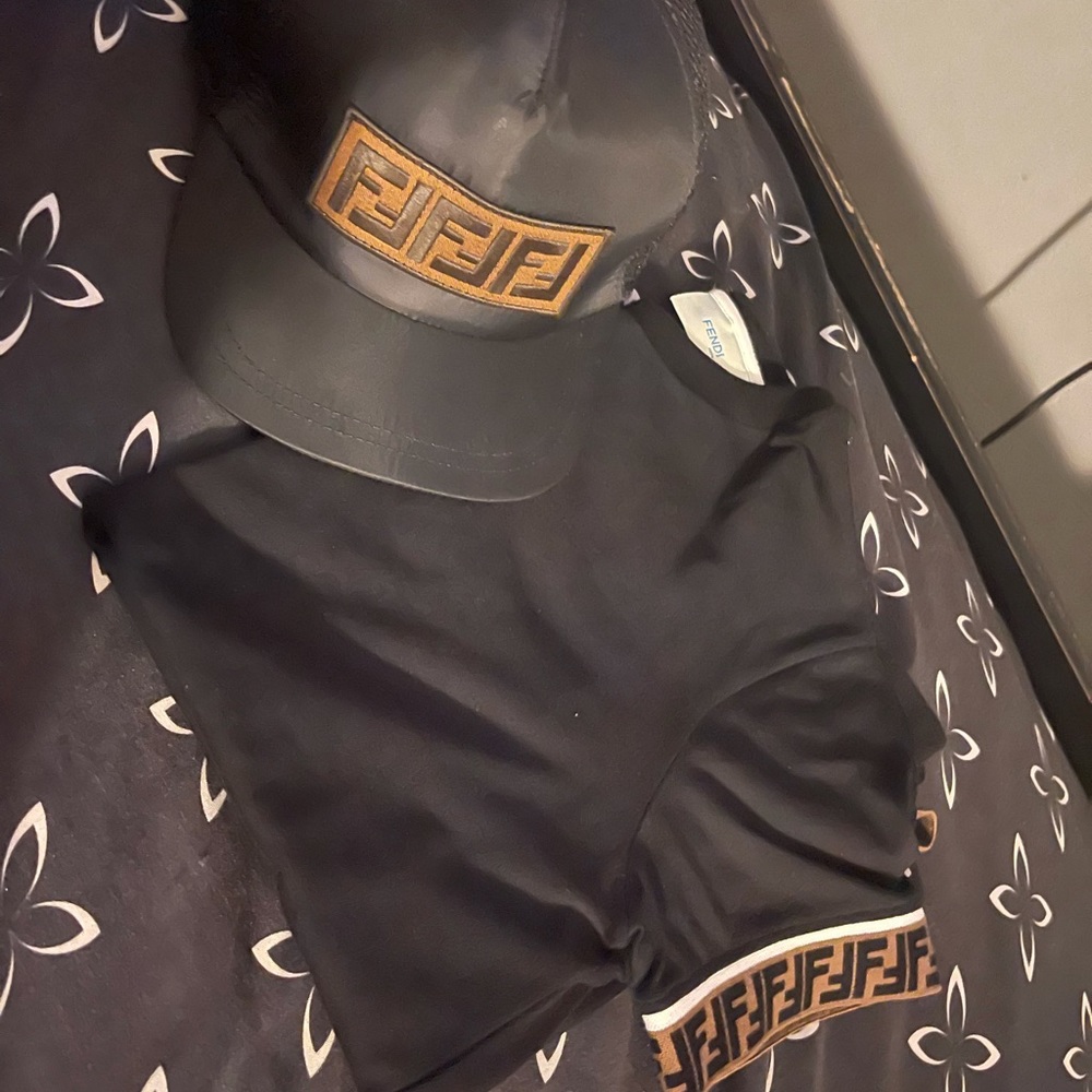 Fendi hat and t-shirt set kids only worn once.
